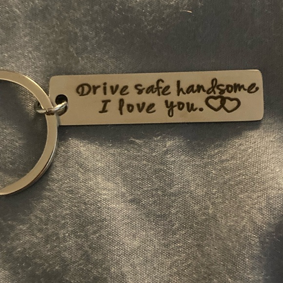 Accessories - Silver Keychain with Engraved Message